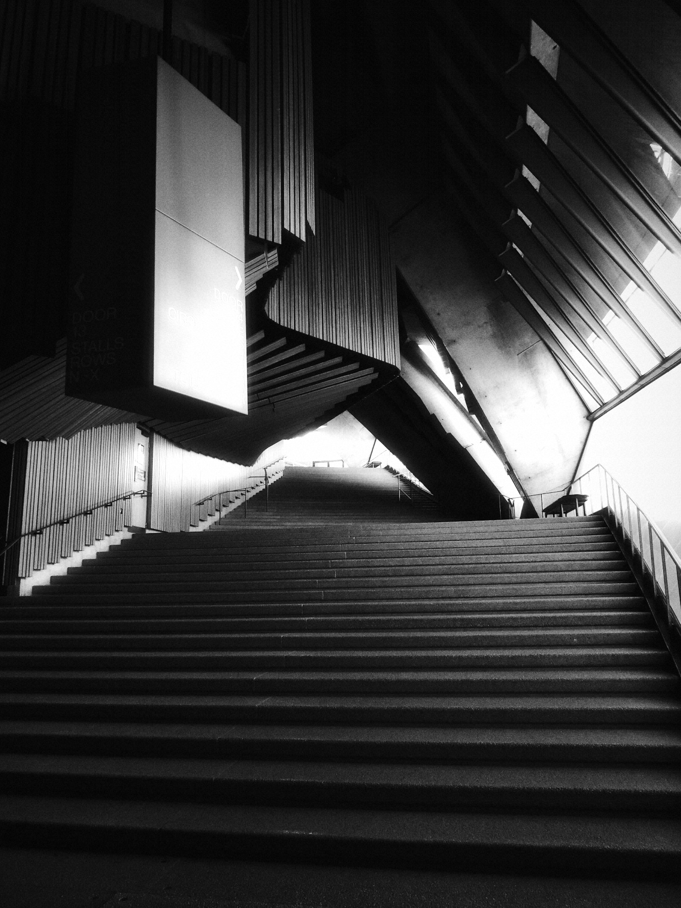 Concrete stairs with the Silver monochrome look